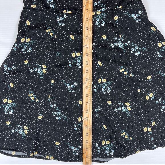 NWT Dynamite Crew Neck Flare Dress Long Sleeved Black Floral Women's Size Small - Picture 7 of 9